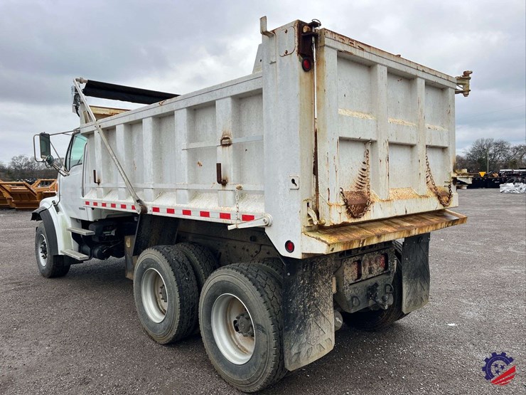 2008-sterling-l7500-image-27