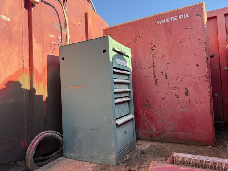 #1953-•-1998-ford-fuel-truck-image-39