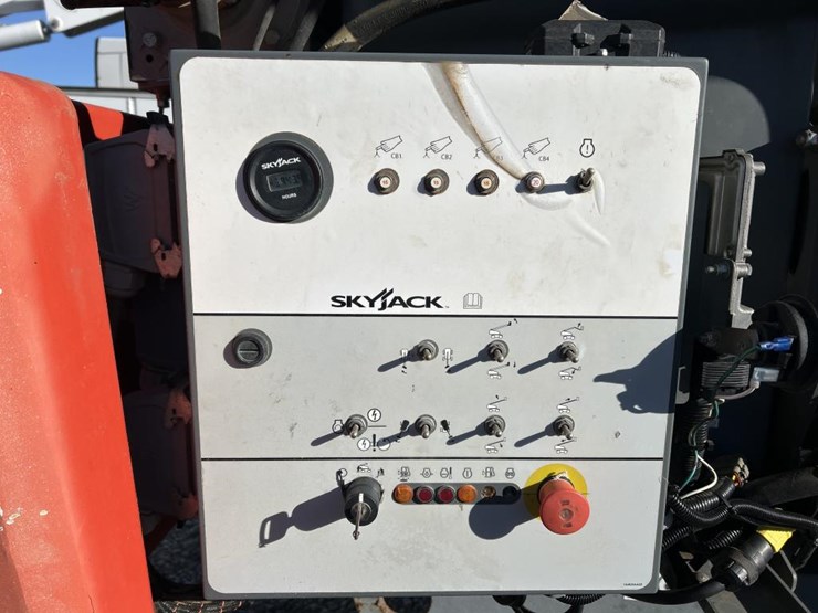 2017-skyjack-sj45t-image-55