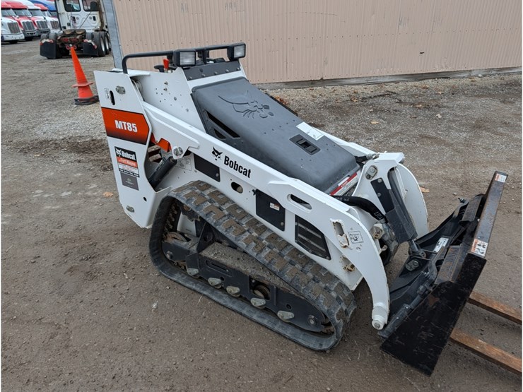 2017-bobcat-mt85-image-5