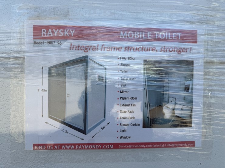 rm87-96-mobile-restroom-image-5