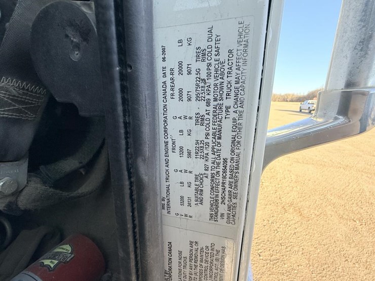 #1980-•-2008-international-eagle-day-cab-truck-tractor-image-66