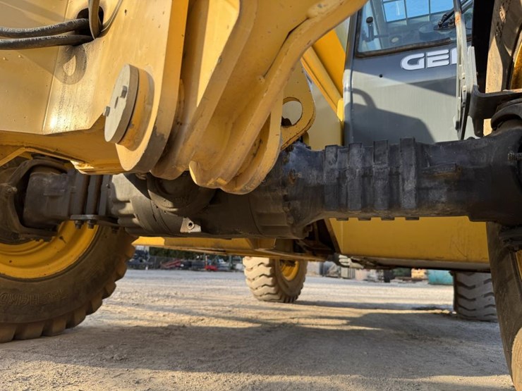 2013-gehl-dl11-image-60