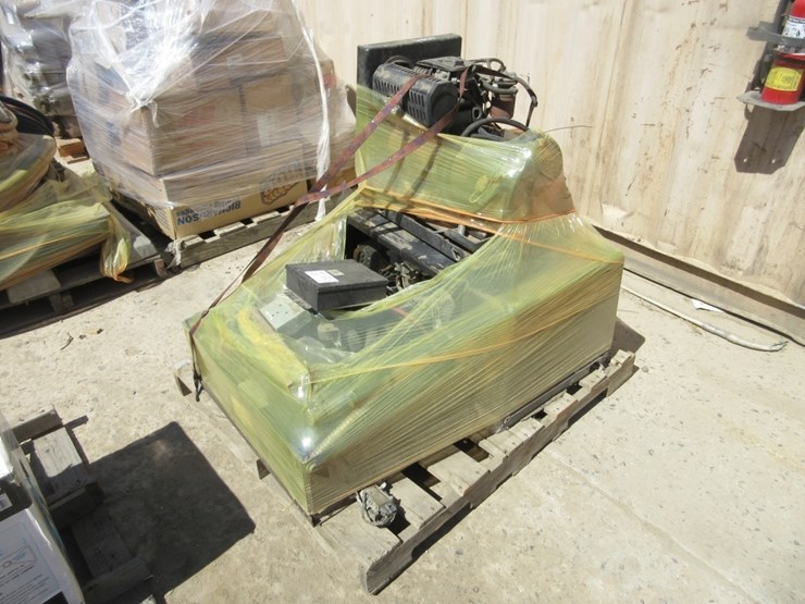 lot-of-misc-gas-generators,-gas-engines-&-parts-image-1