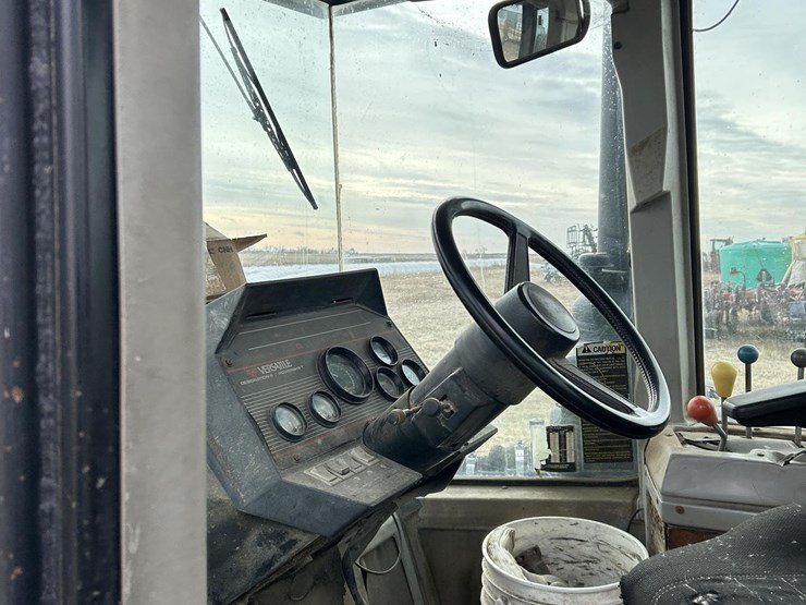 1985-versatile-856-image-44