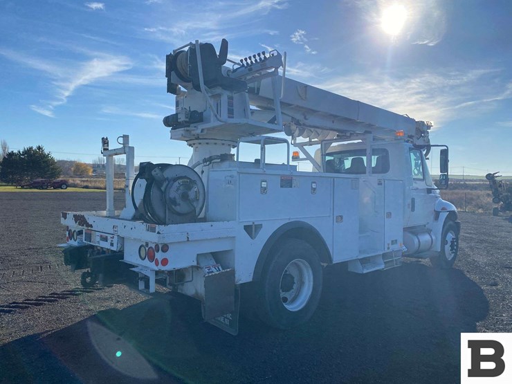 2011-international-durastar-4300-image-5