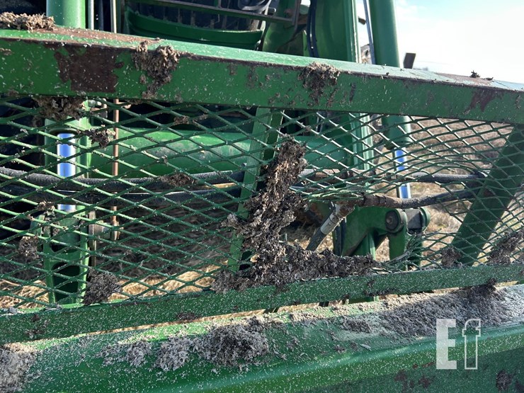 2013-john-deere-6170r-image-39