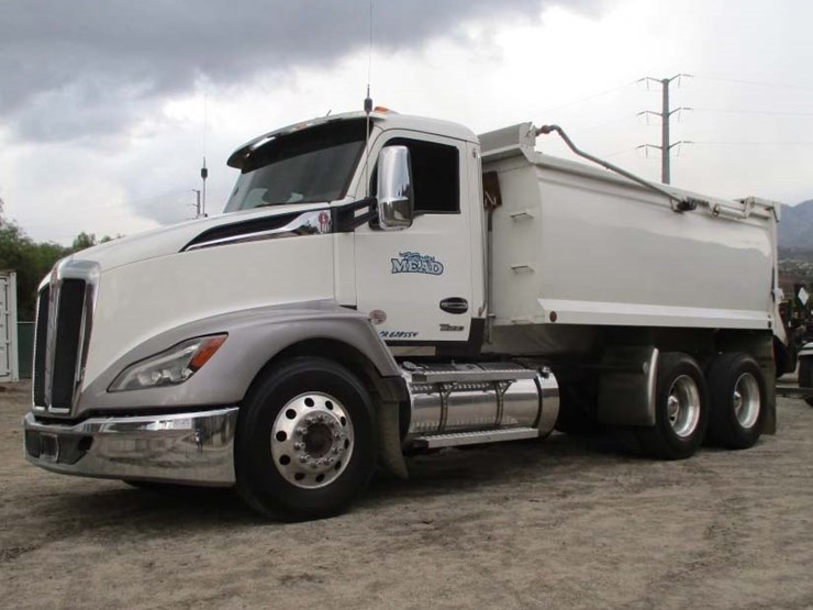 2022-kenworth-t680-image-1