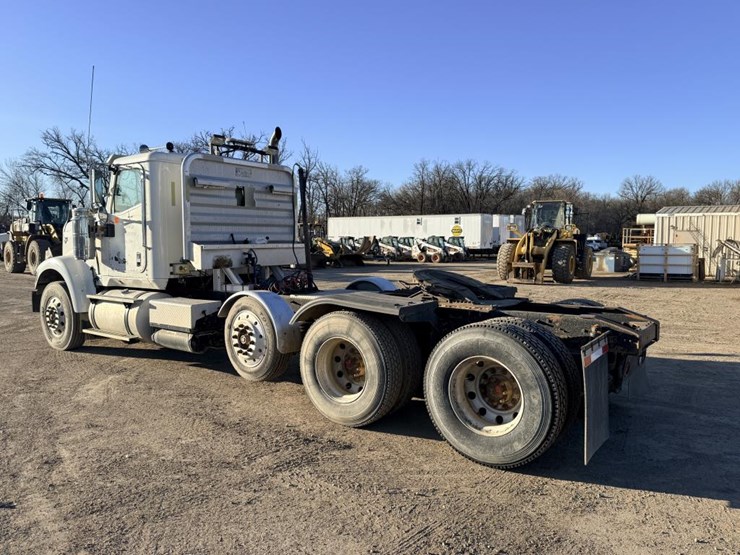 #1980-•-2008-international-eagle-day-cab-truck-tractor-image-3