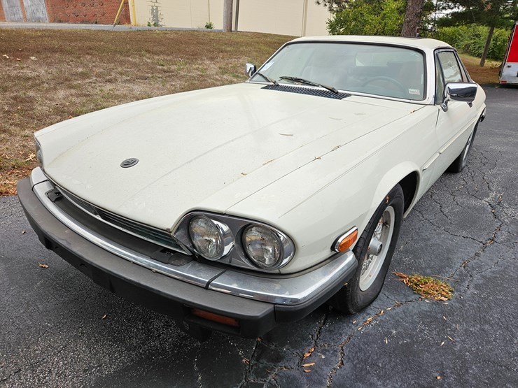 #21242-•-1990-jaguar-xjs-passenger-car-image-1