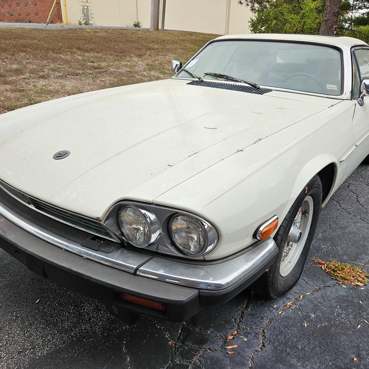 #21242 • 1990 Jaguar XJS Passenger Car