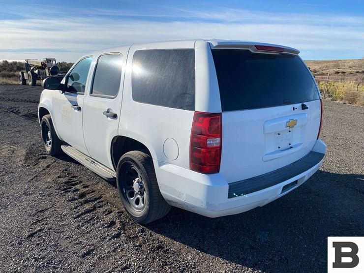 2012-chevrolet-tahoe-image-4