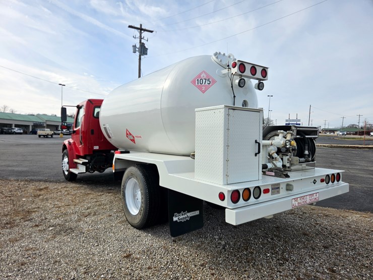 2018-freightliner-s2g-image-12