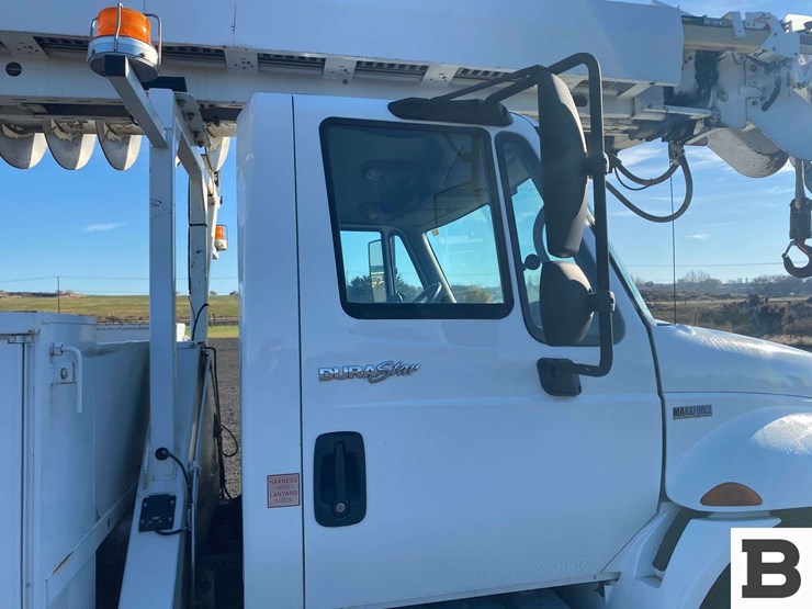 2011-international-durastar-4300-image-58