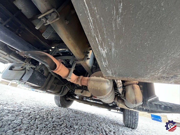 2017-freightliner-m2-s/a-tank-truck-image-42