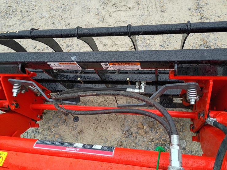 2022-kubota-la526-image-59