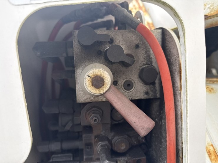 2013-international-4300-sba-image-51