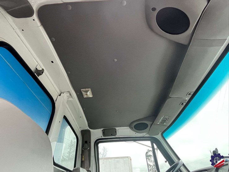 2000-sterling-l7500-image-44