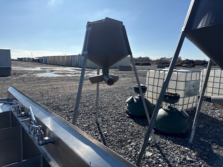 #22608-•-boss-buck-~350lb-gravity-float-feeder-image-4