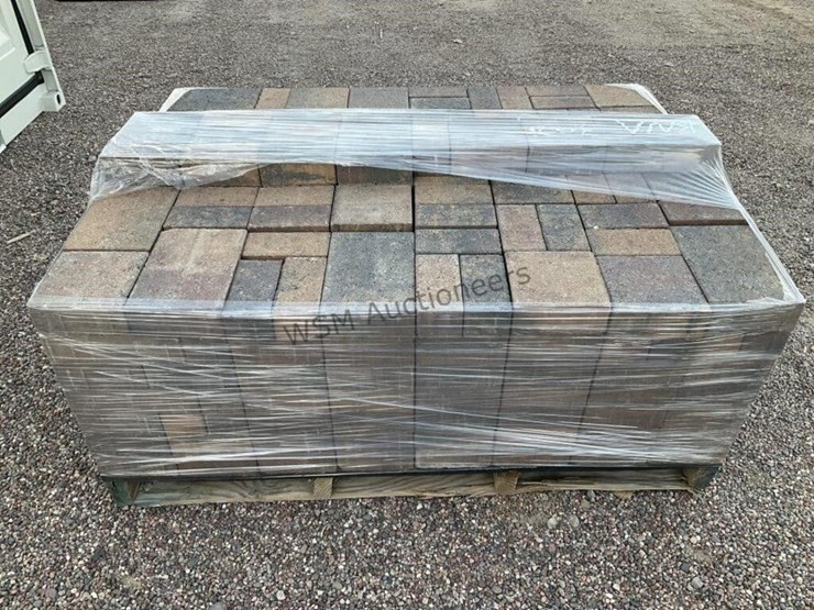 pallet-of-stone-pavers-image-3