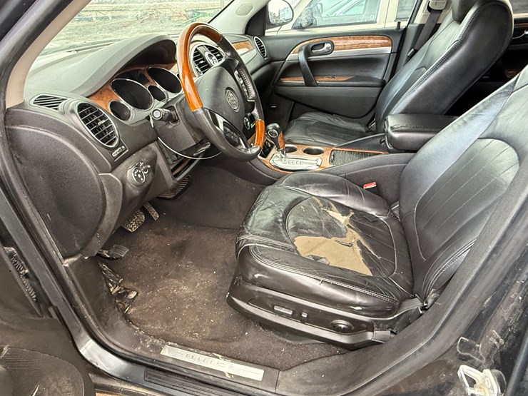 2012-buick-enclave-image-37