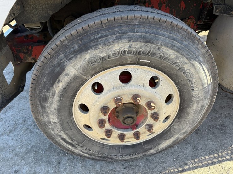 #1955-•-2008-international-eagle-day-cab-truck-tractor-image-85