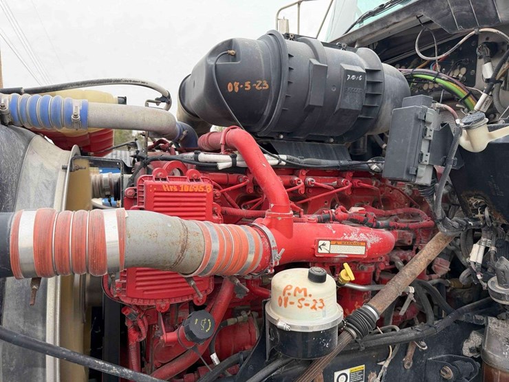 2012-kenworth-t800-image-9