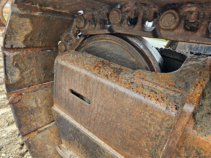 deere-200d-lc-image-74