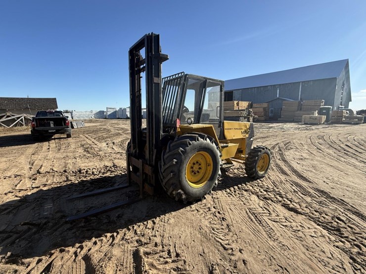 #1975-•-massey-ferguson-14k-forklift-image-1