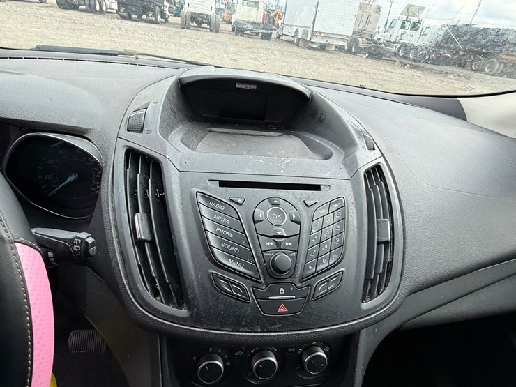 2014-ford-escape-image-31