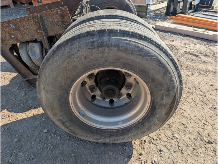 lift-axle-w/-air-ride-suspension,-aluminum-rims-image-6