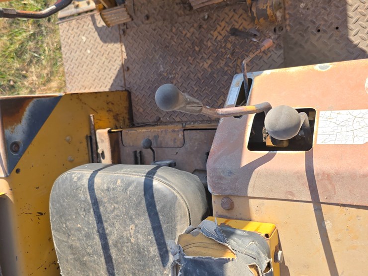 komatsu-d37p-2-image-79