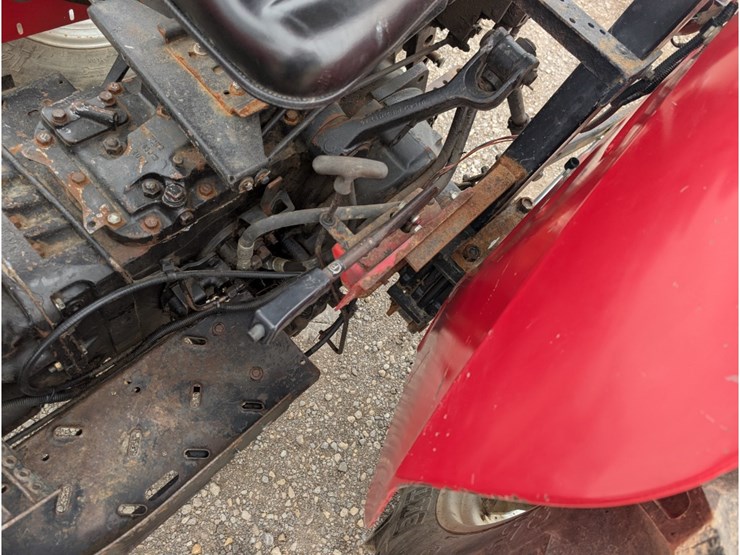 massey-ferguson-263-image-18
