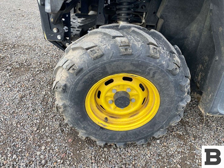 john-deere-835e-image-12