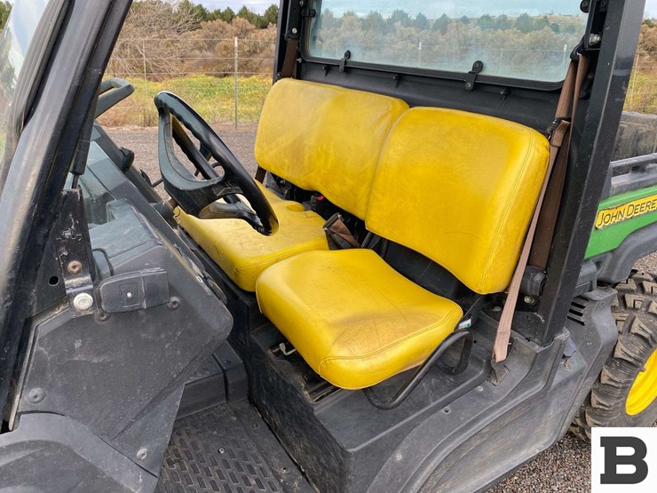 john-deere-835e-image-13