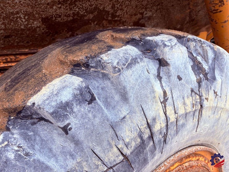 1995-volvo-a30-image-23