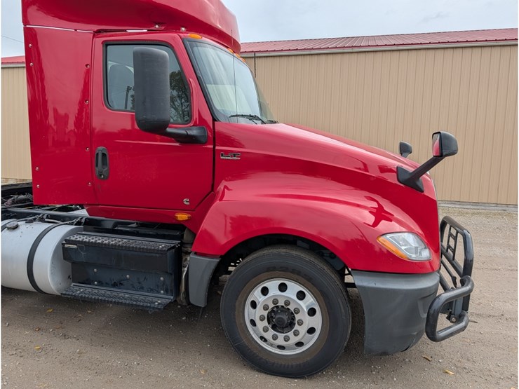 2019-international-lt-image-4