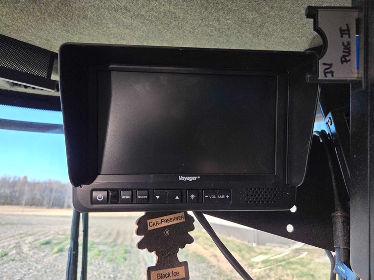 2010-new-holland-cr9065-image-58