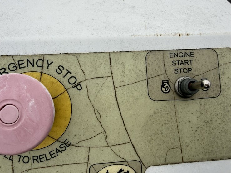 #2000-•-2014-freightliner-altec-digger-derrick-image-67