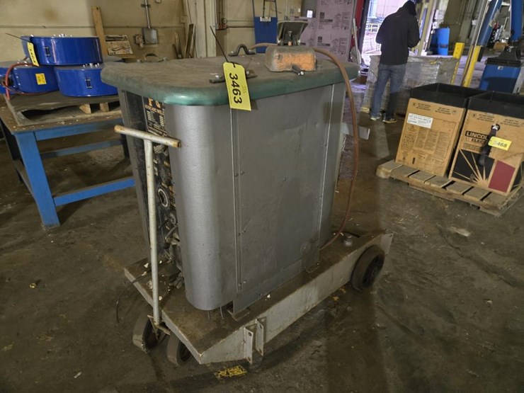 #3463-•-p&h-da300hfgw-ac-dc-arc-welder-image-1