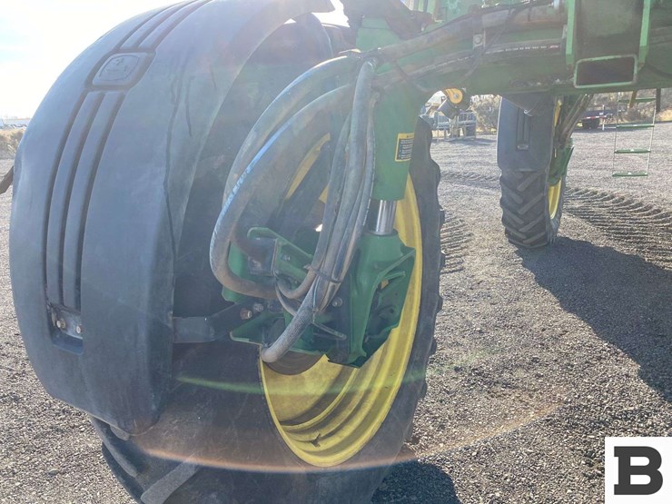 2013-john-deere-4830-image-37