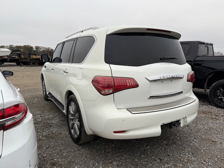 2012-infiniti-qx56-image-4