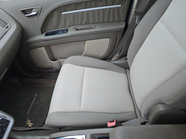 2009-dodge-journey-image-47