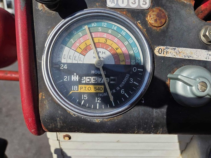 case-ih-560-image-58