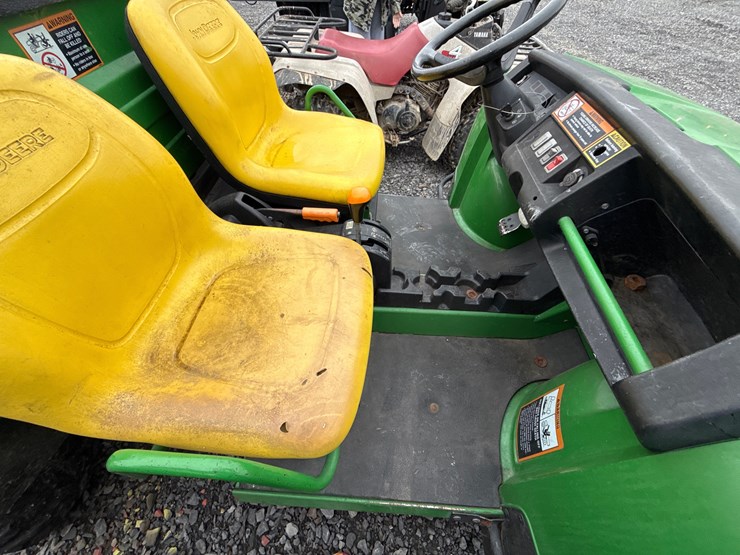 john-deere-gator-hpx-image-13