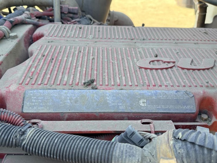 #1965-•-2008-international-eagle-day-cab-truck-tractor-image-44