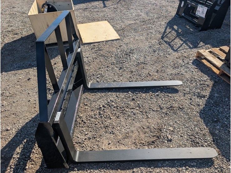 saii100-48"-skid-steer-forks-image-4