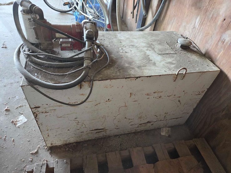 transfer-fuel-tank-w/-12-volt-pump-image-2