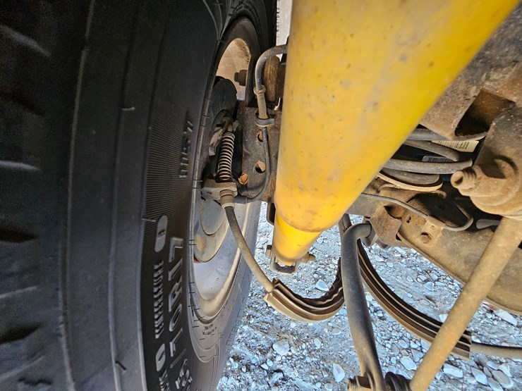 2004-gmc-yukon-image-59