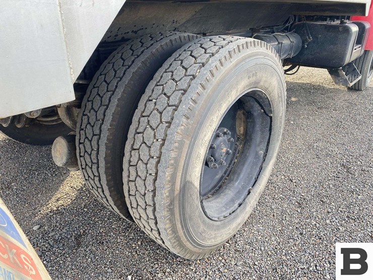 1986-gmc-c7000-truck-image-26